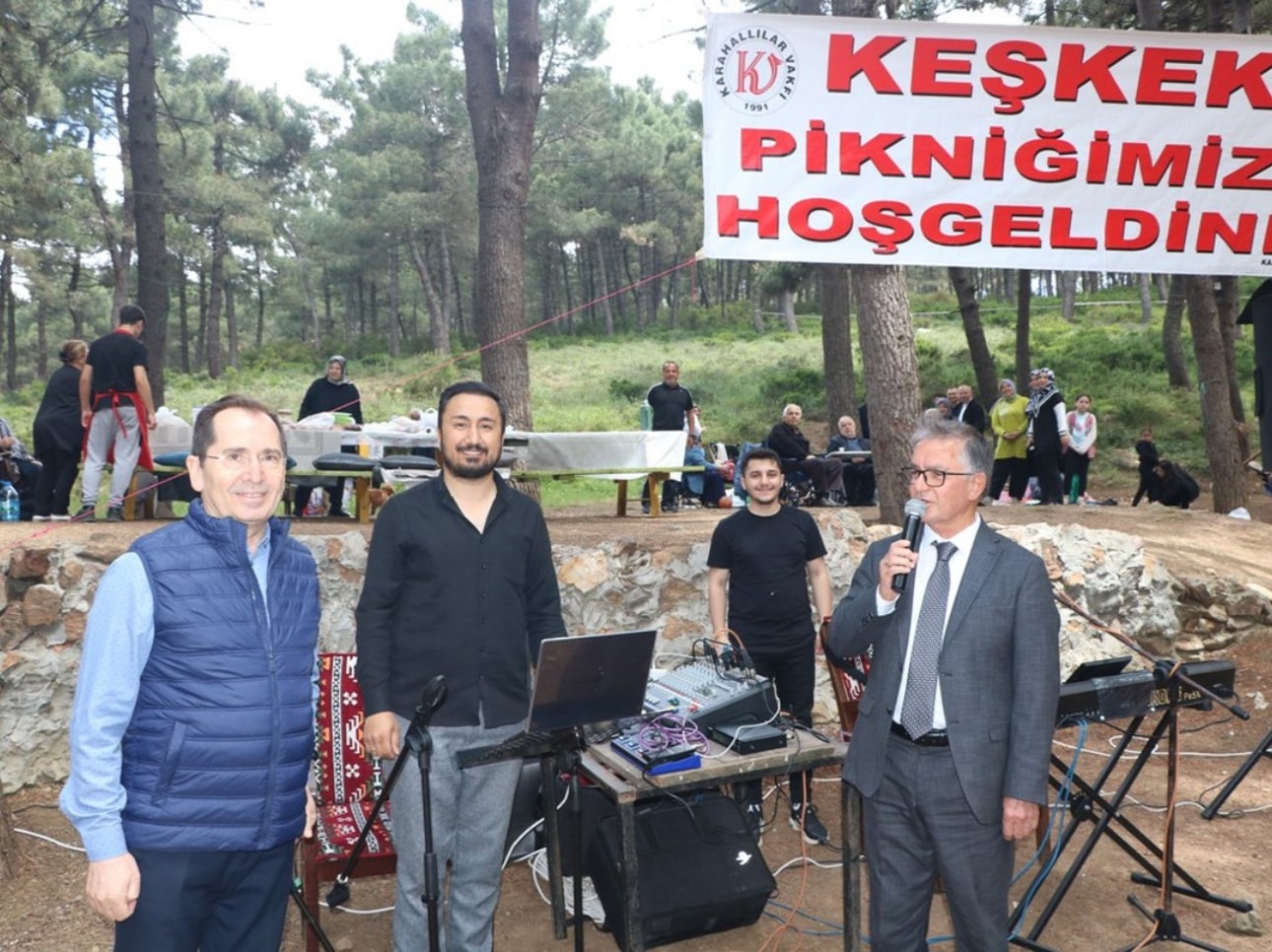 Mehmet Yiğit, Keşkek Şenliğinde Türküleriyle Büyüledi