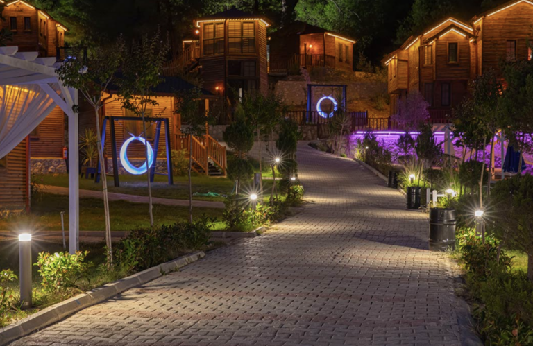 Babylontown Otel Özellikleri
