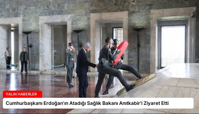 Cumhurbaşkanı Erdoğan’ın Atadığı Sağlık Bakanı Anıtkabir’i Ziyaret Etti