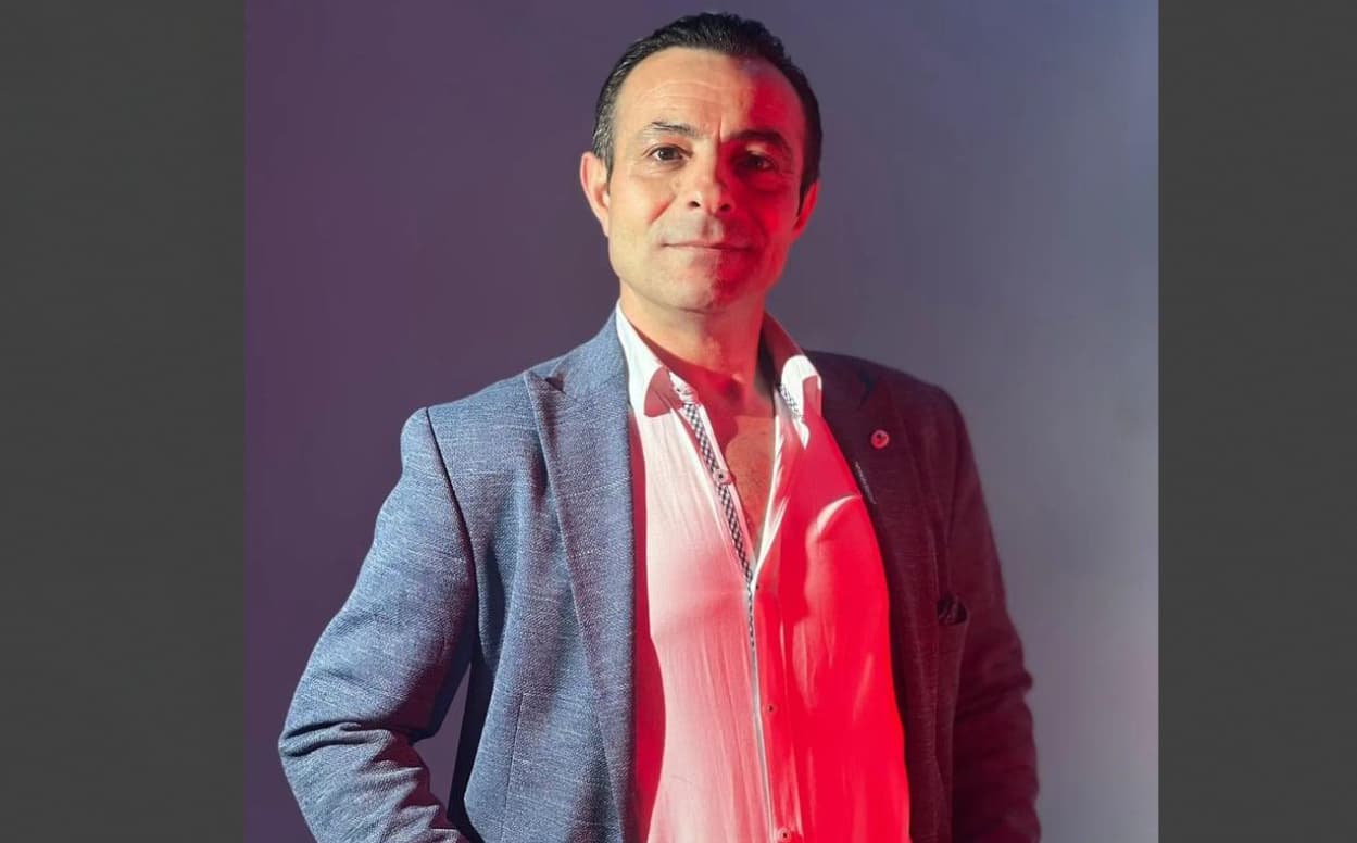 Burhan Göktepe Kimdir?