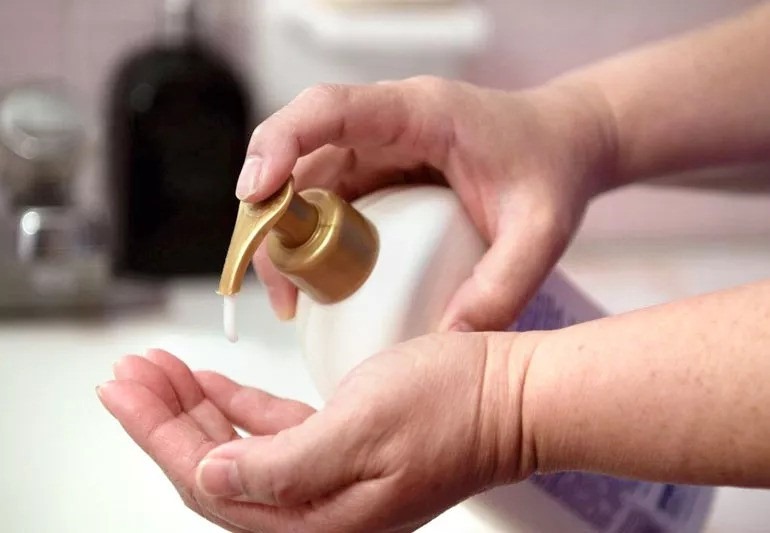 Cilt Bakımında Yeni Bir Dönem: Kuru Eller İçin İnovatif Nemlendirici