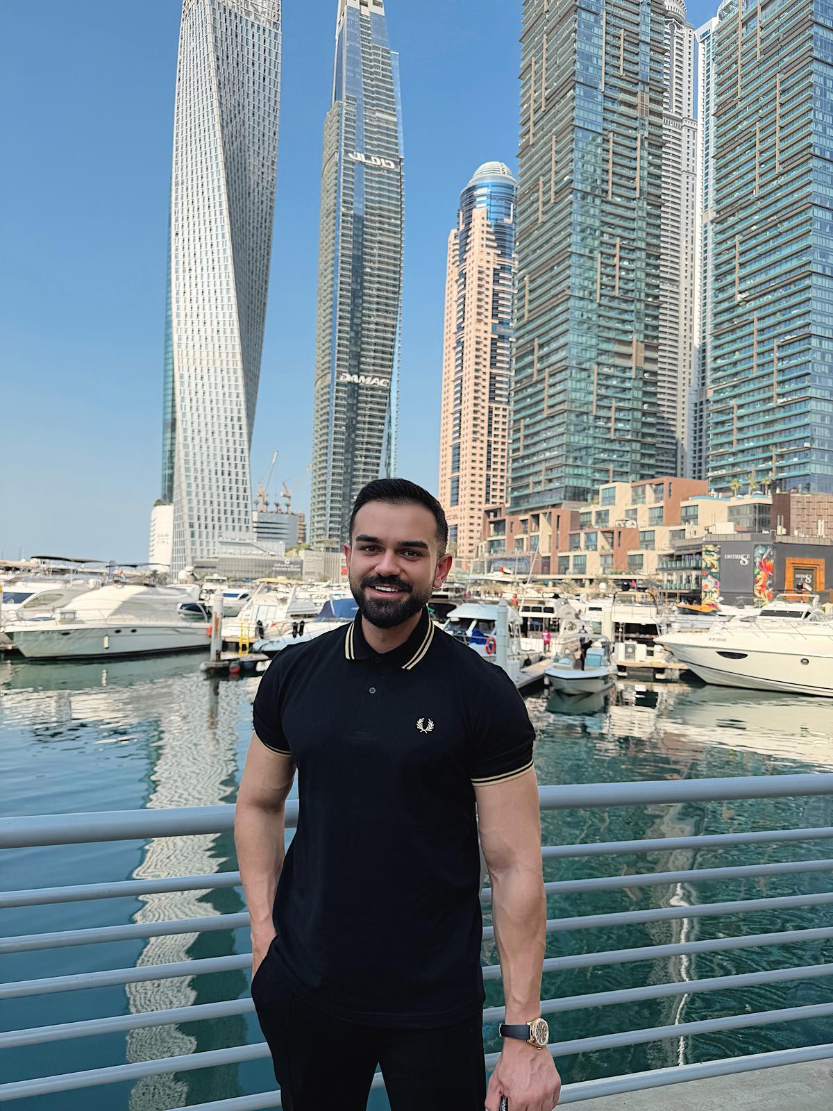 Ankara’nın parlayan genç iş insanı Ertuğrul Gazi Şener, sosyal medyada lüks yaşam tarzıyla yeni bir trend başlattı